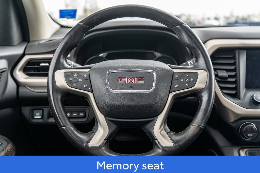 Used 2022 GMC Acadia Denali w/ Denali Ultimate Package image 15