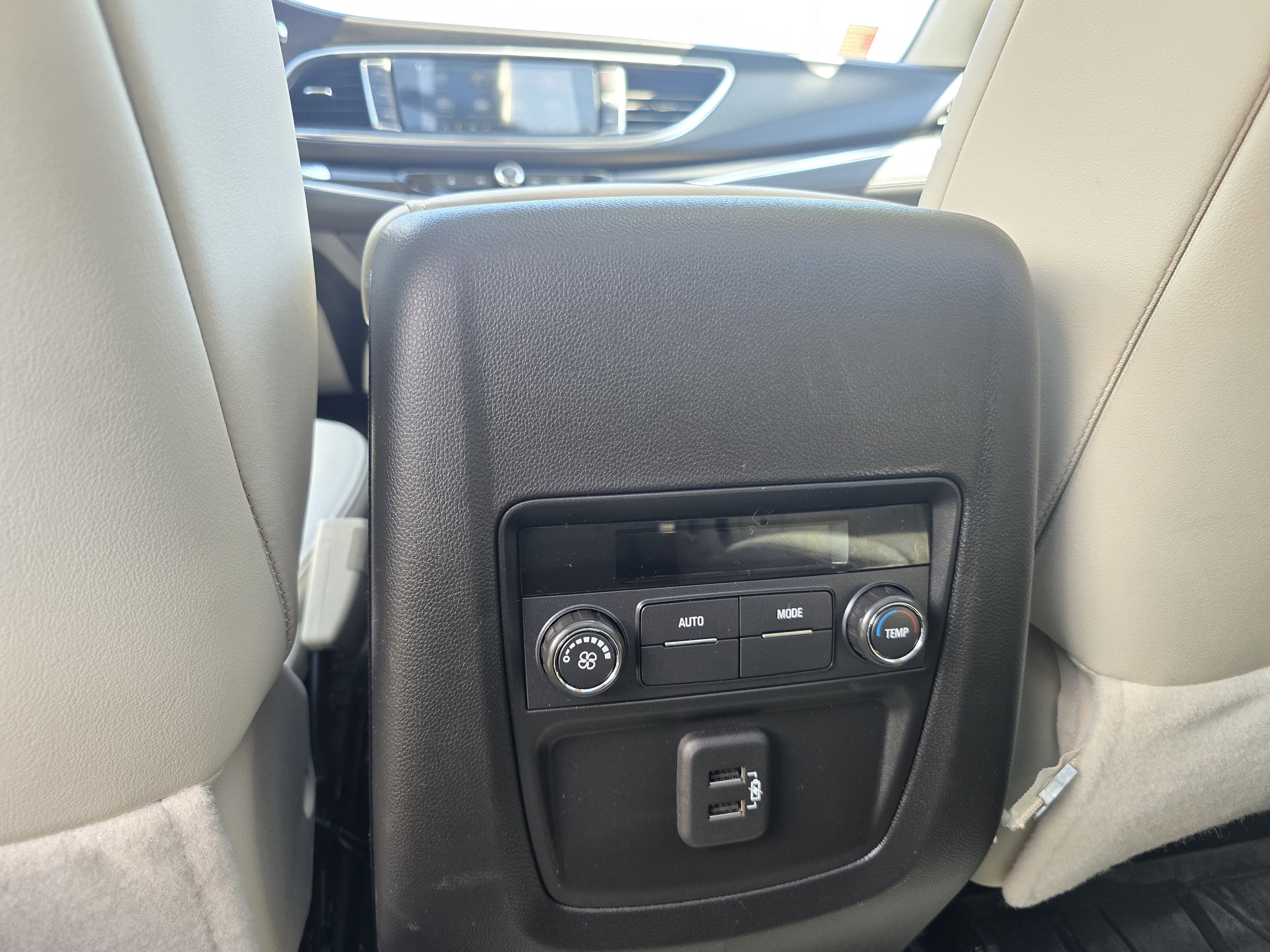Used 2023 Buick Enclave Essence w/ Experience Buick Package AWD/4WD image 16