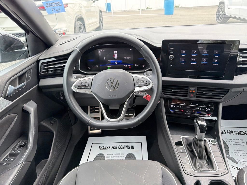 Used 2025 Volkswagen Jetta Sport FWD image 15