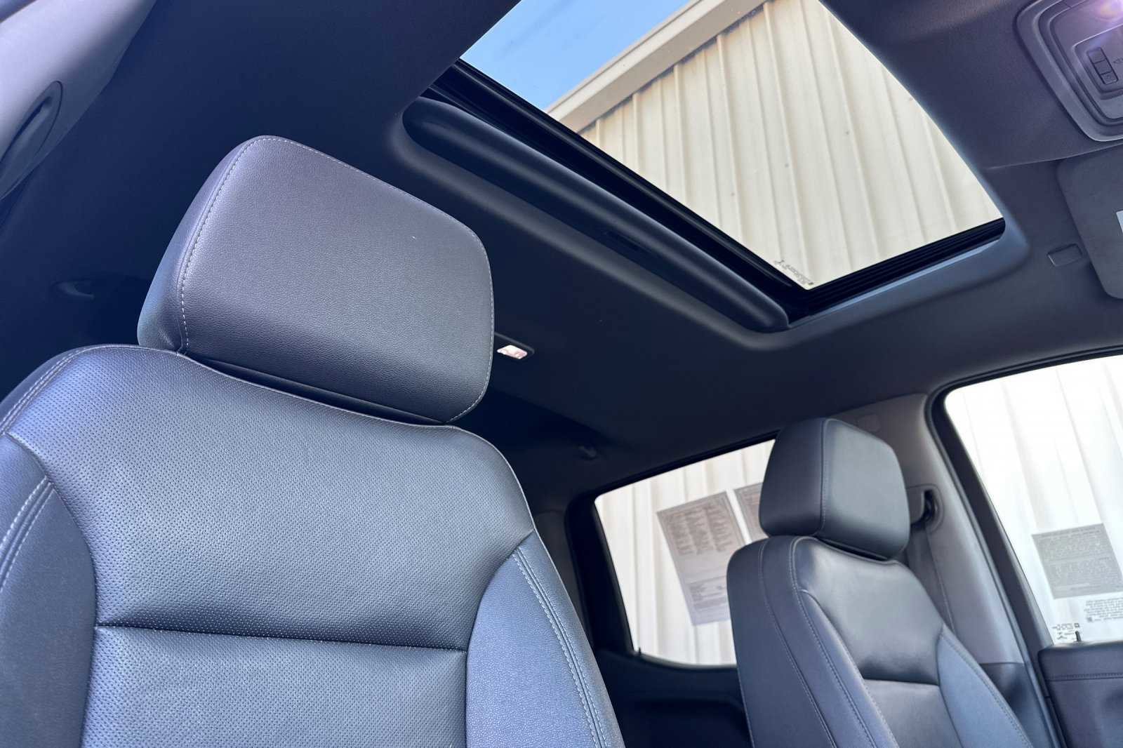 Used 2022 Chevrolet Silverado 1500 LTZ w/ LTZ Premium Package image 20