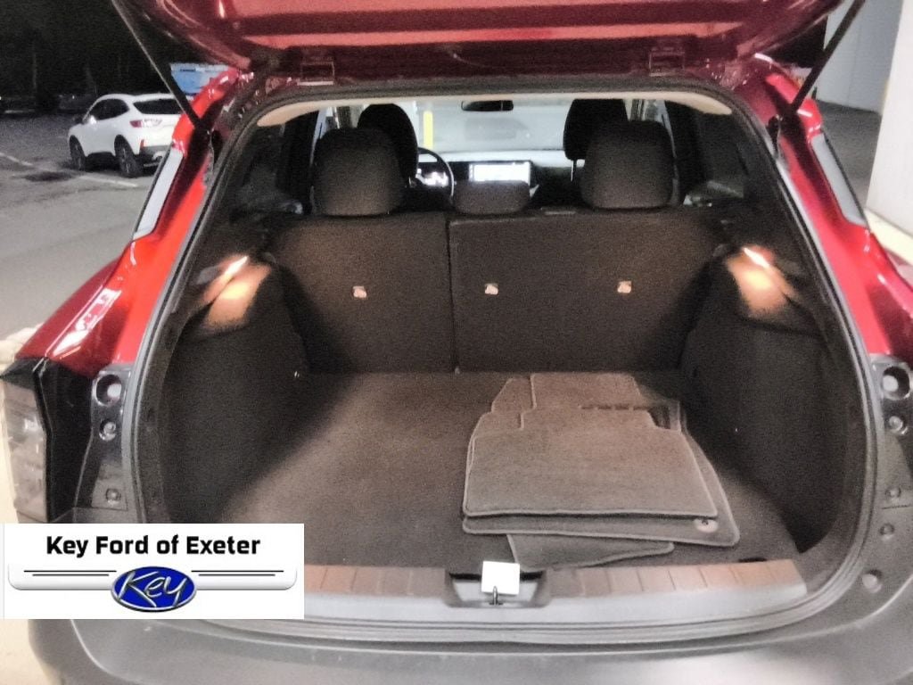 Used 2025 Nissan Kicks SV AWD/4WD image 13