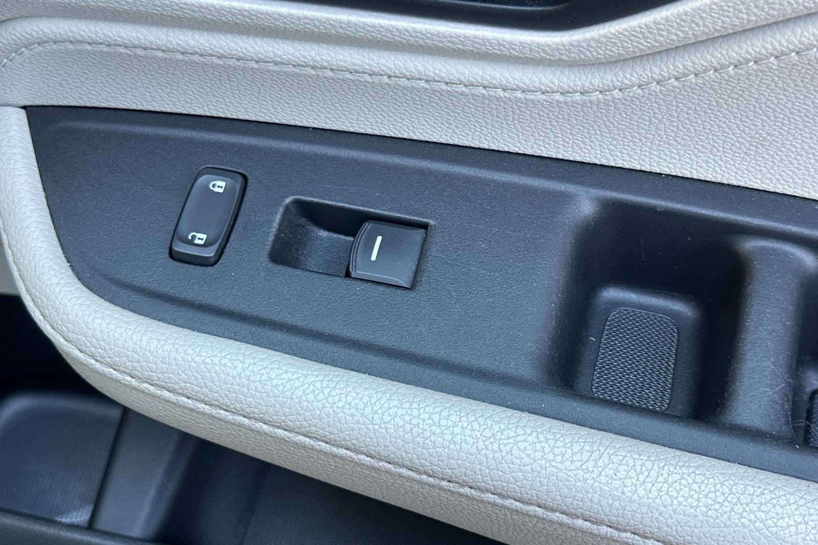 Used 2025 Honda Odyssey EX-L image 23