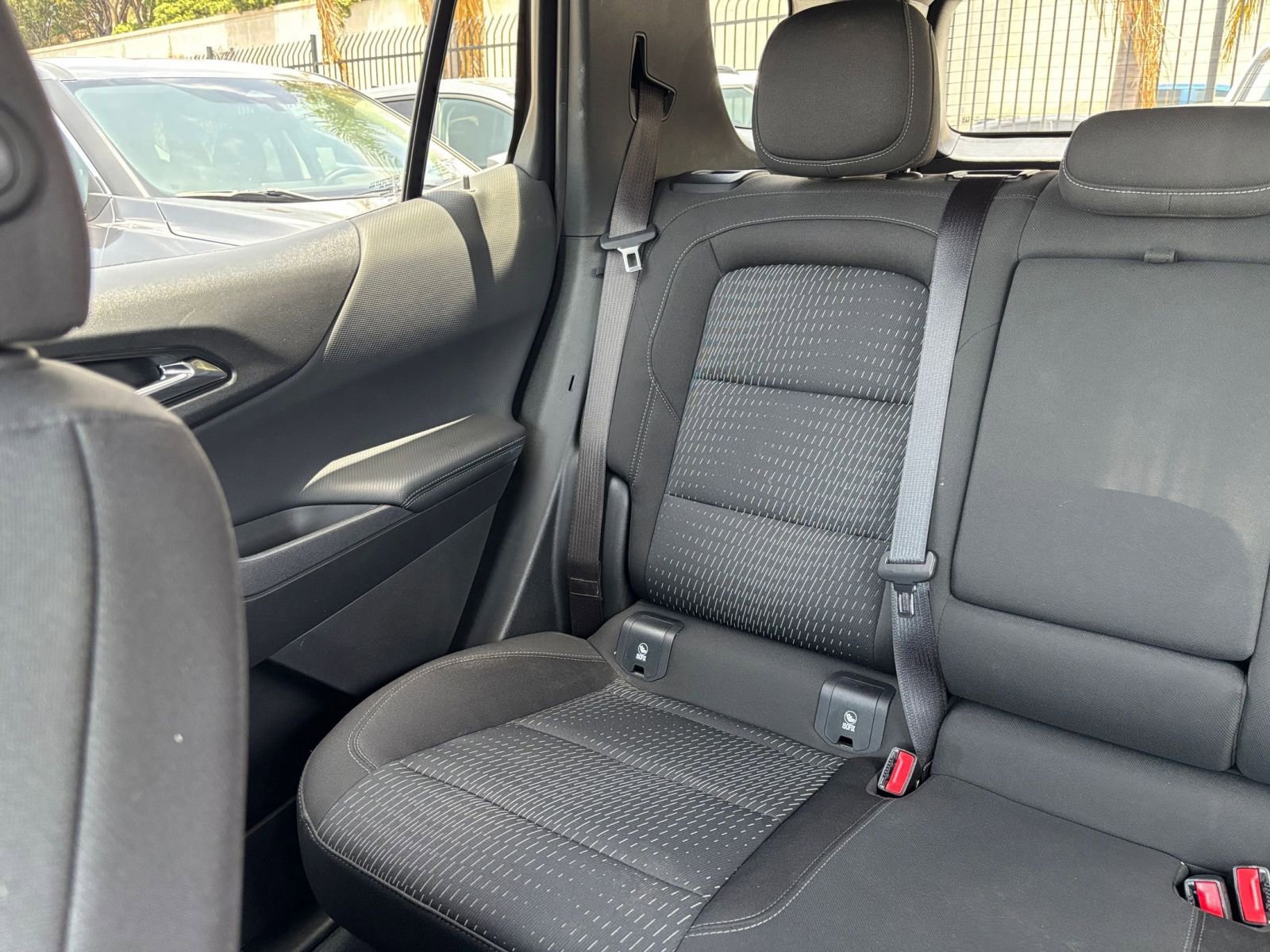 Used 2025 Chevrolet Equinox LT FWD image 39