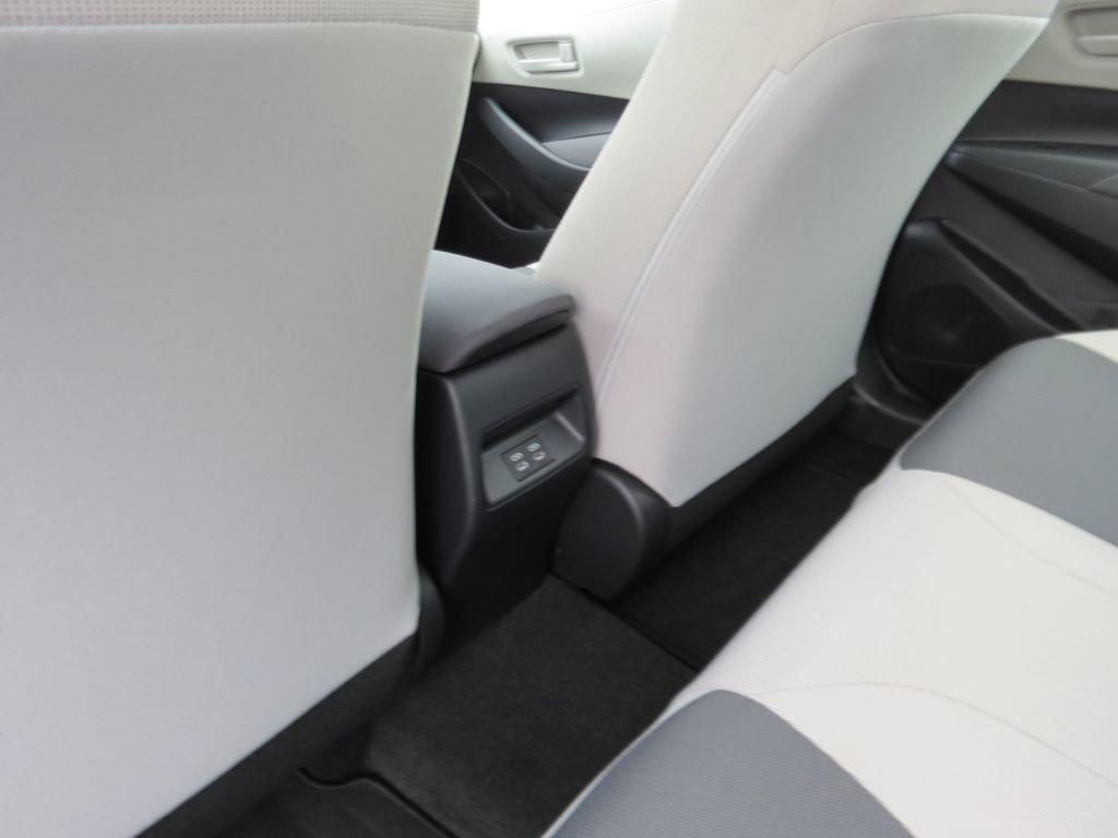 Used 2026 Toyota Corolla LE FWD image 16