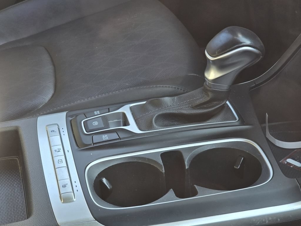 Used 2024 Kia Carnival LX FWD image 14