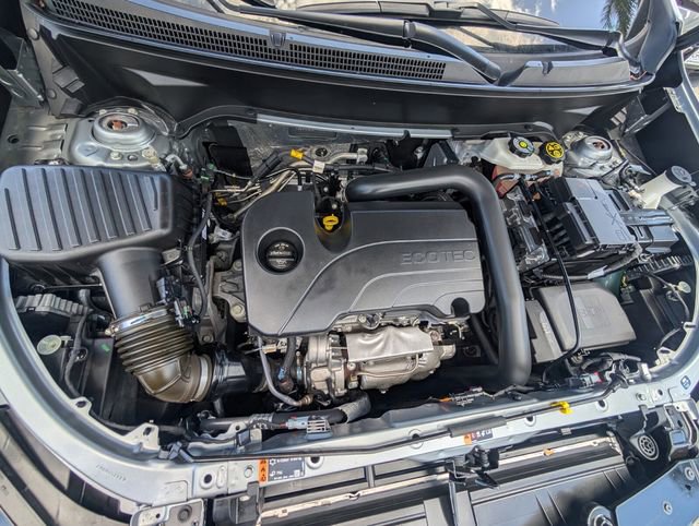 Used 2023 Chevrolet Equinox LS w/ LS Convenience Package FWD image 21