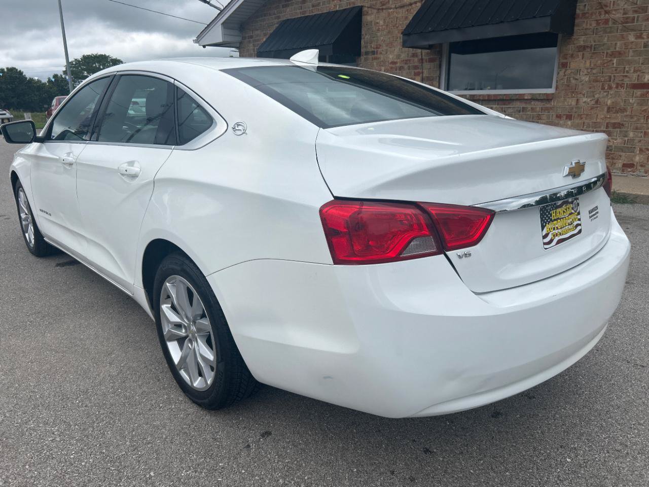 Used 2019 Chevrolet Impala LT FWD image 10