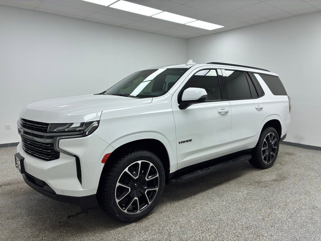 Used 2021 Chevrolet Tahoe RST w/ Luxury Package AWD/4WD image 5