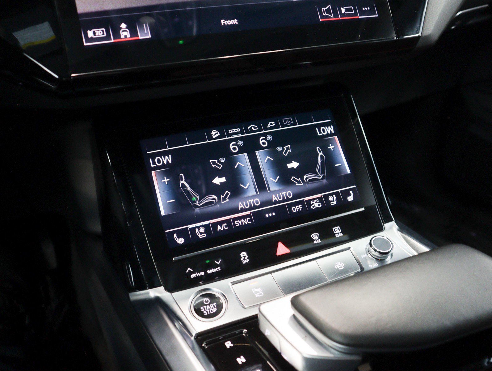 Used 2024 Audi Q8 e-tron Premium Plus w/ Premium Plus Package image 21