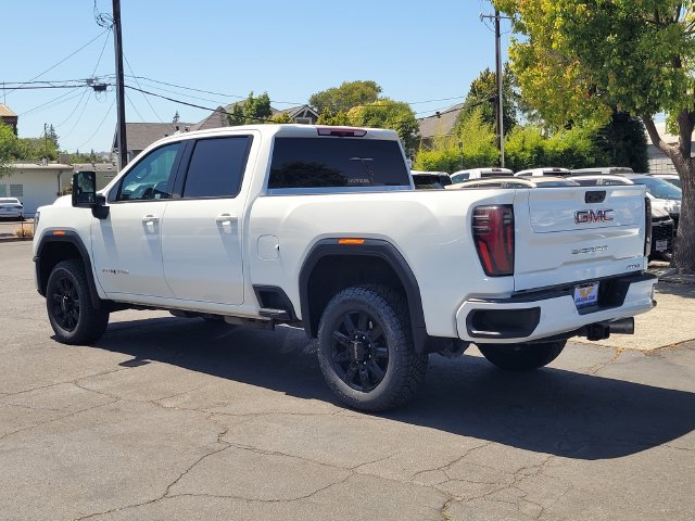 Used 2025 GMC Sierra 2500 AT4 AWD/4WD image 7
