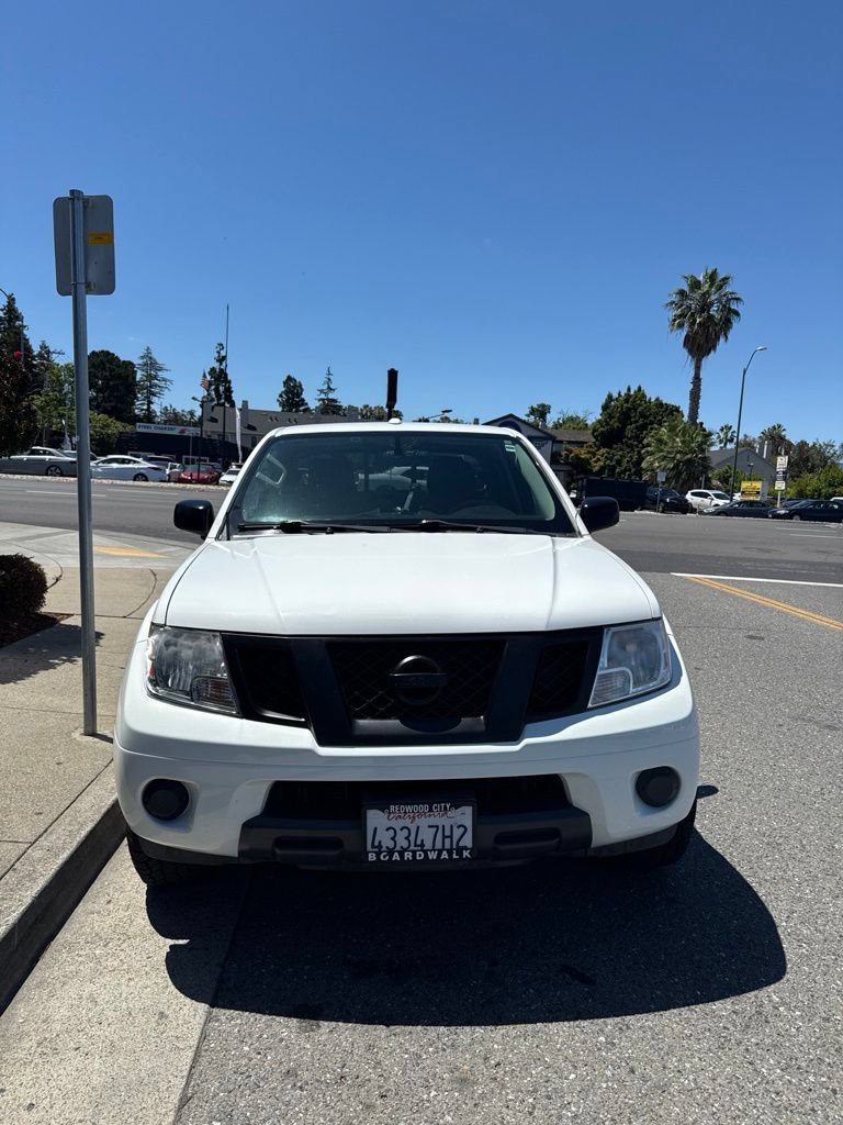 Used 2017 Nissan Frontier SV RWD image 1