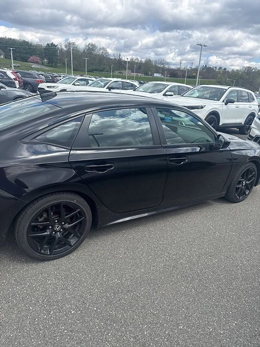 Used 2023 Honda Civic Sport image 15