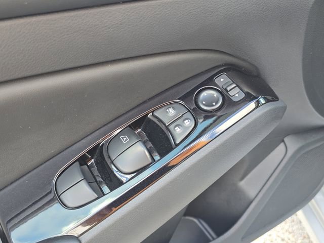 Certified 2025 Nissan Altima 2.5 SR image 18