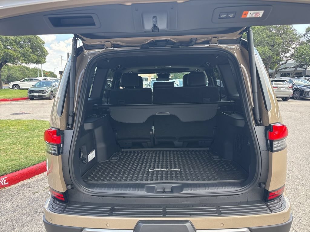 Certified 2025 Lexus GX 550 AWD/4WD image 19