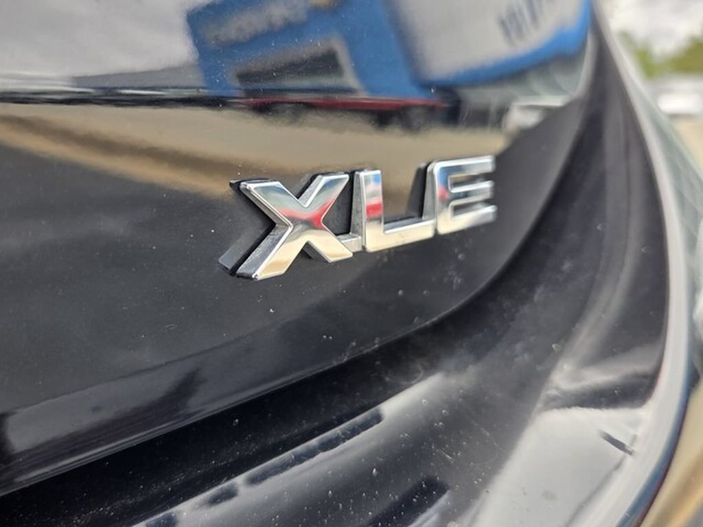 Used 2022 Toyota Highlander XLE FWD image 9