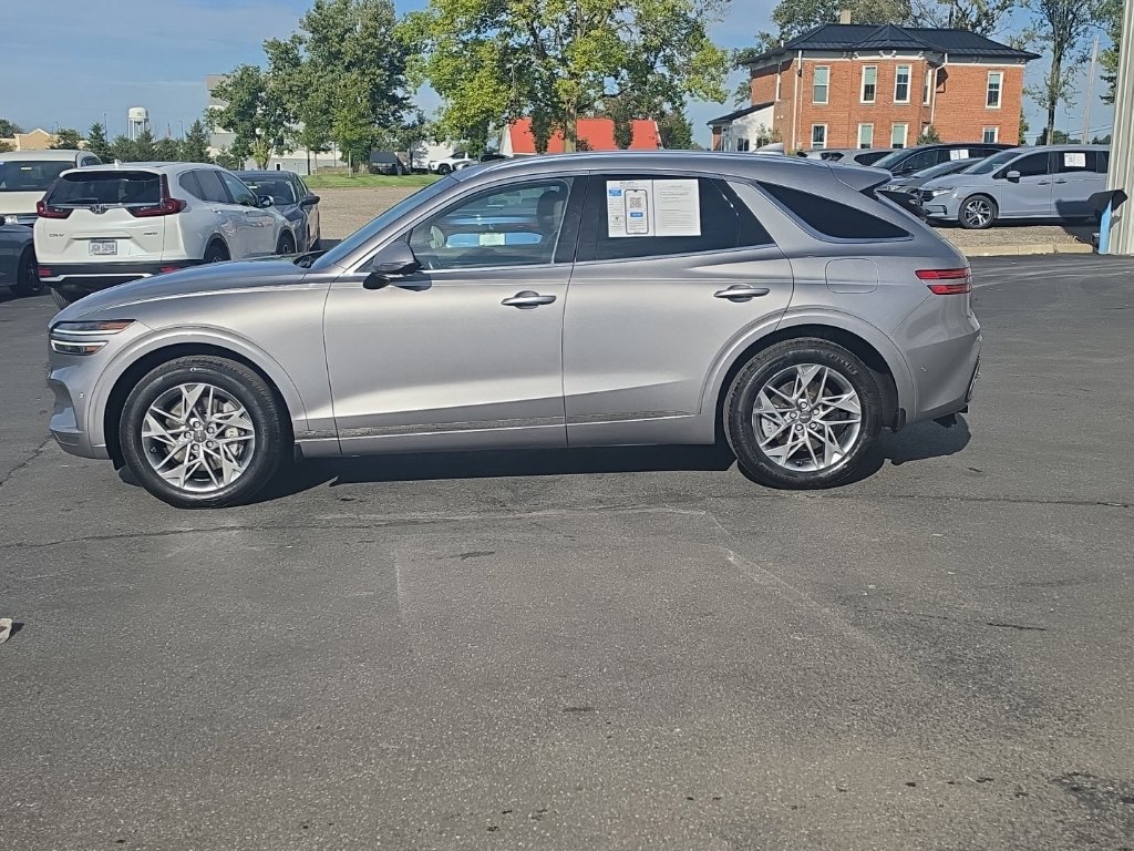 Used 2023 Genesis GV70 2.5T w/ Advanced Package AWD/4WD image 4