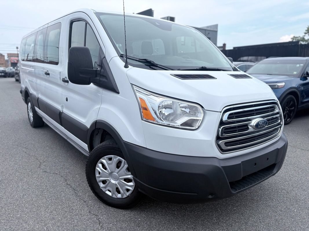 Used 2019 Ford Transit 350 XLT RWD image 3