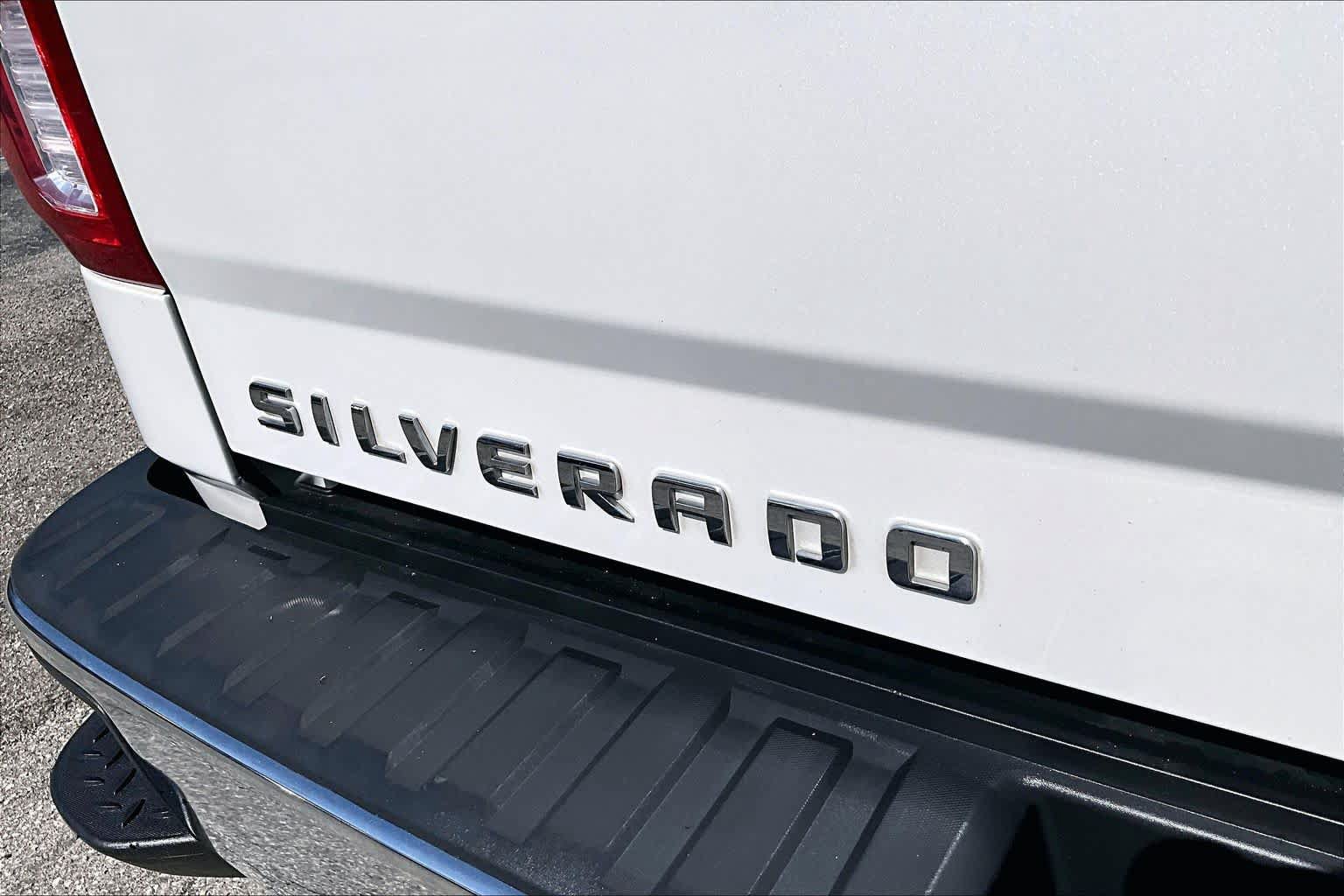 Used 2018 Chevrolet Silverado 1500 LTZ RWD image 10