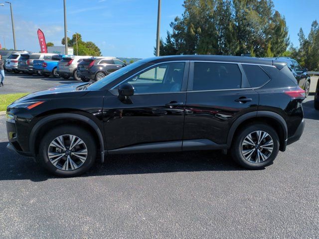 Certified 2023 Nissan Rogue SV FWD image 8
