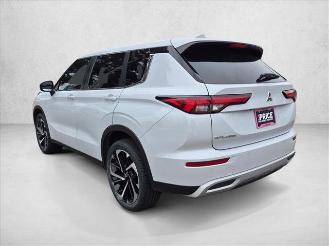 Used 2022 Mitsubishi Outlander SE AWD/4WD image 8