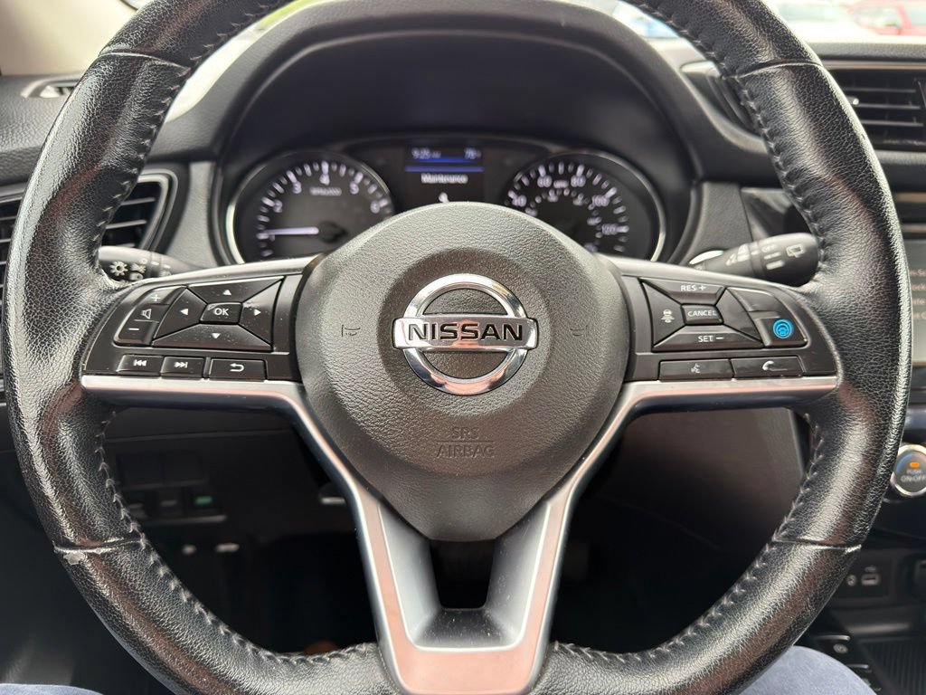 Used 2022 Nissan Rogue Sport SV w/ Technology Package AWD/4WD image 16