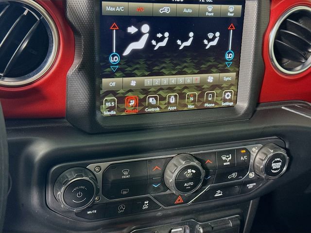 Used 2023 Jeep Wrangler Rubicon image 16
