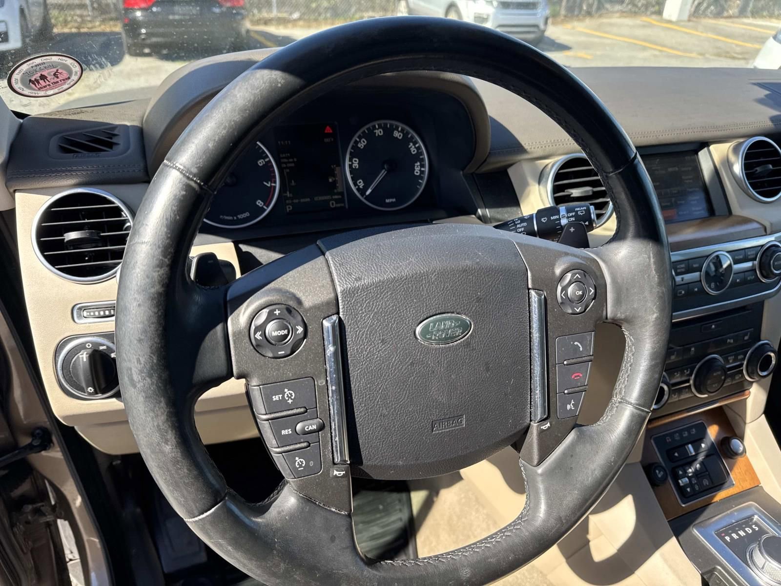 Used 2016 Land Rover LR4 HSE image 22