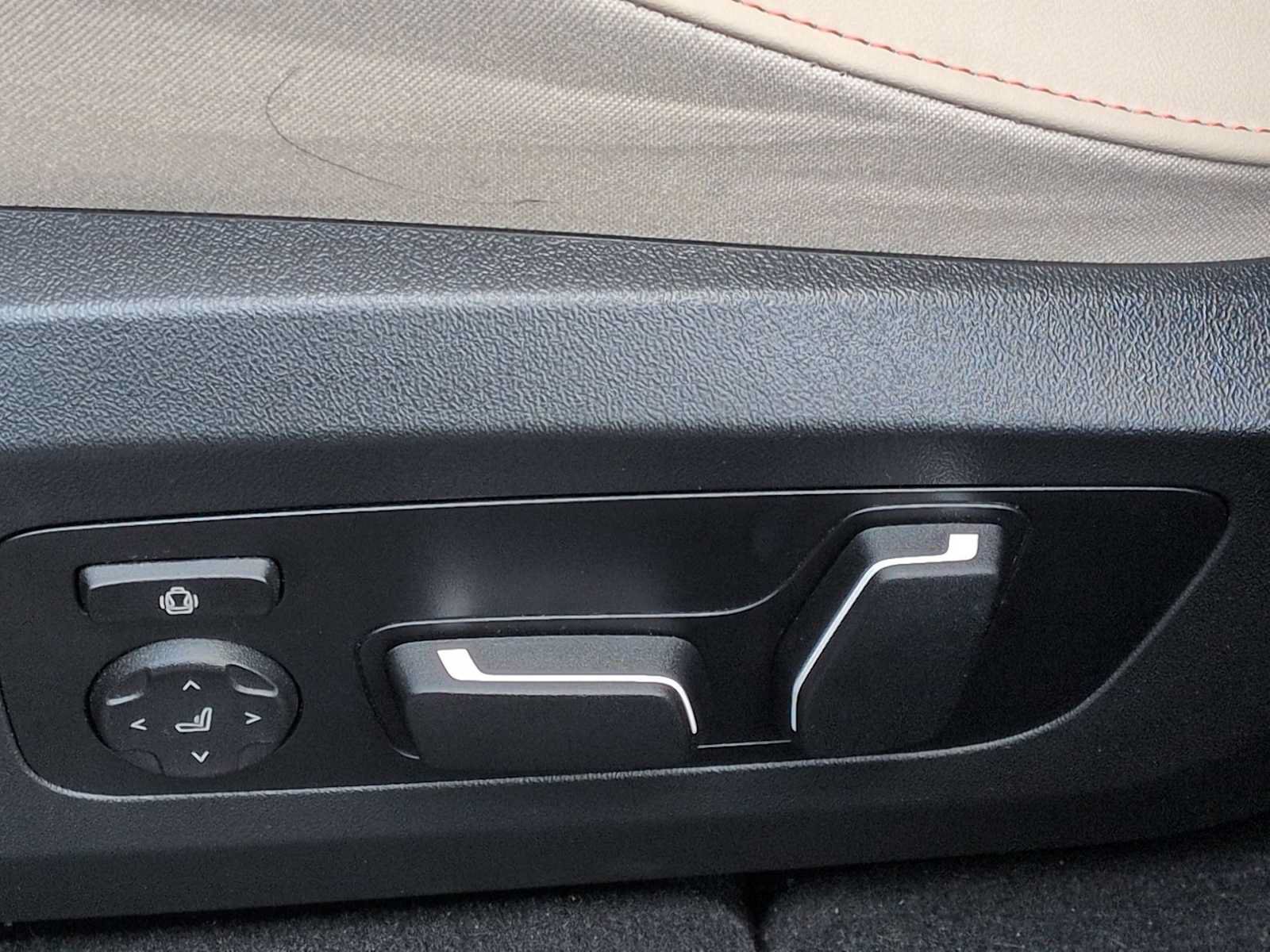 Certified 2025 BMW X3 xDrive30i AWD/4WD image 16