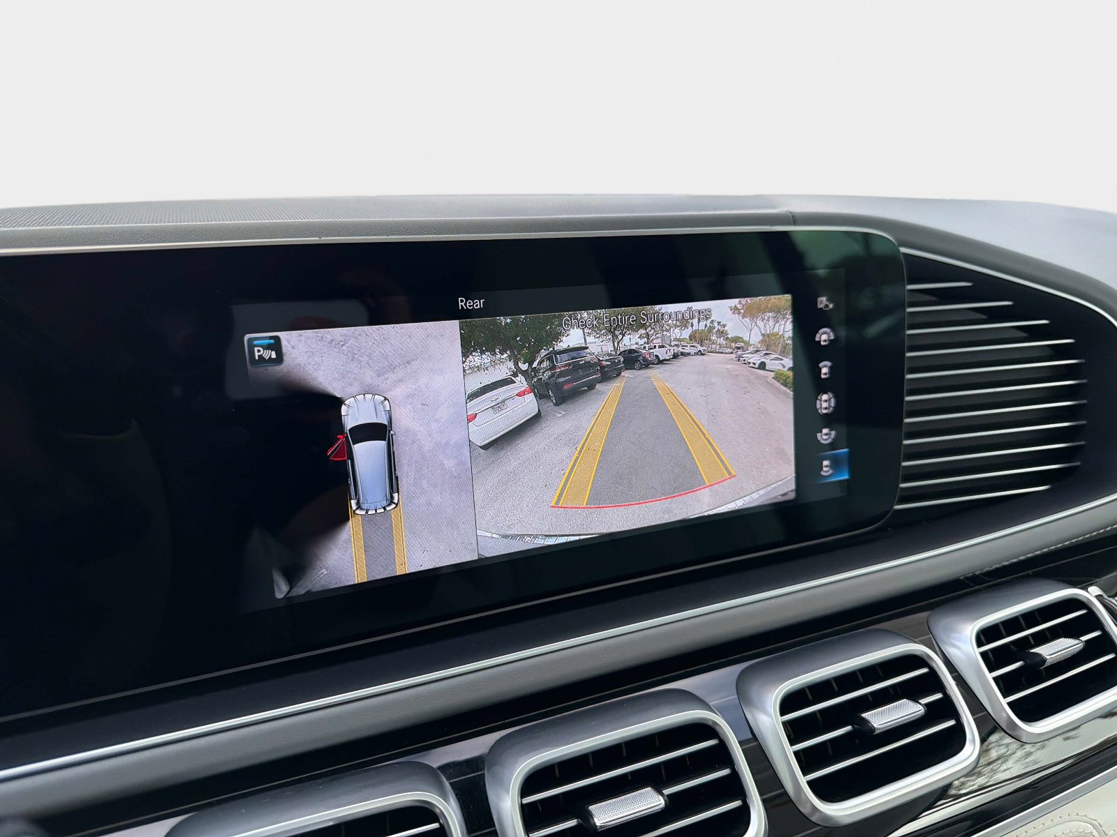 Used 2023 Mercedes-Benz Maybach GLS 600 4MATIC image 44