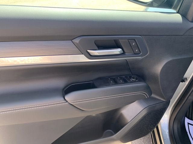 New 2026 GMC Terrain Elevation w/ Black Edition FWD image 25