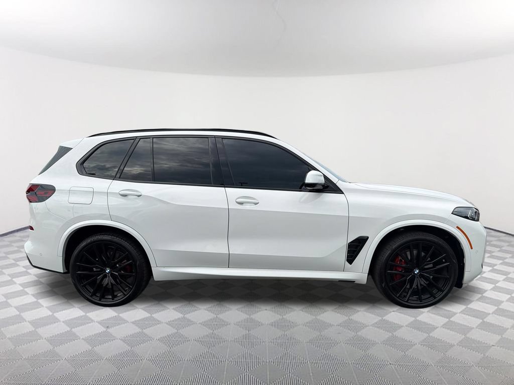 Used 2026 BMW X5 sDrive40i w/ M Sport Package RWD image 4