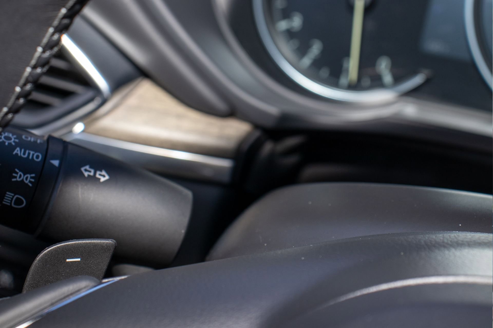 Used 2025 MAZDA CX-5 Signature image 31