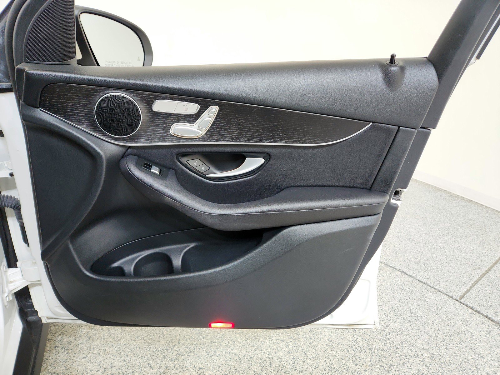 Used 2021 Mercedes-Benz GLC 300 GLC 300 image 26