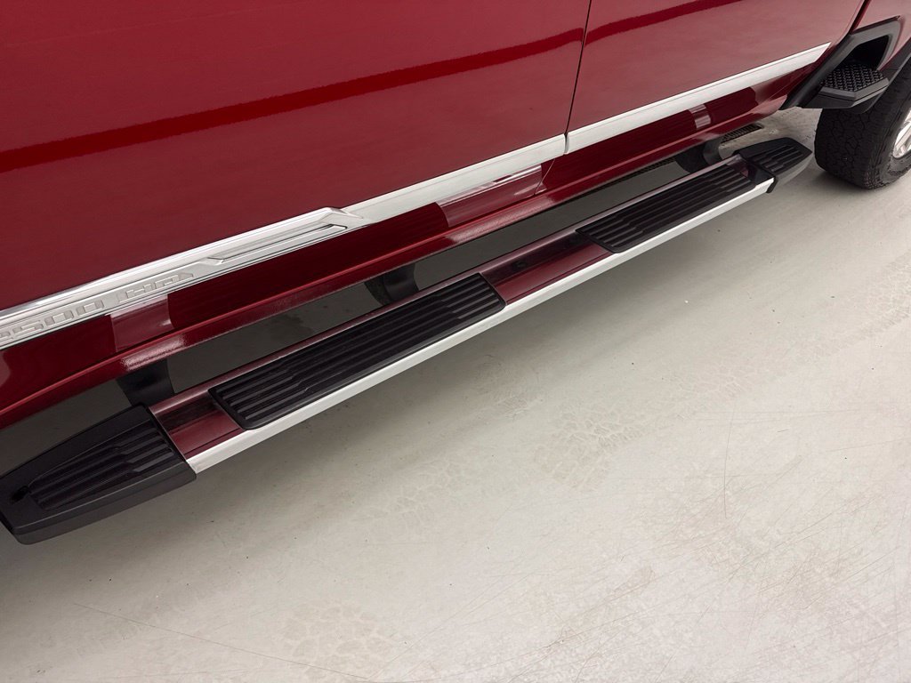 Used 2025 Chevrolet Silverado 2500 High Country w/ High Country Premium Package AWD/4WD image 13