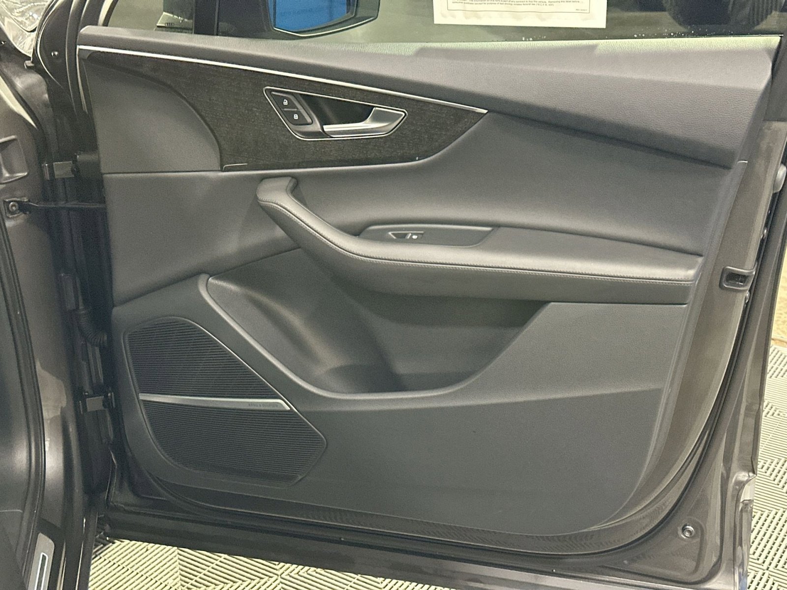 Used 2023 Audi Q7 3.0T Premium Plus image 37