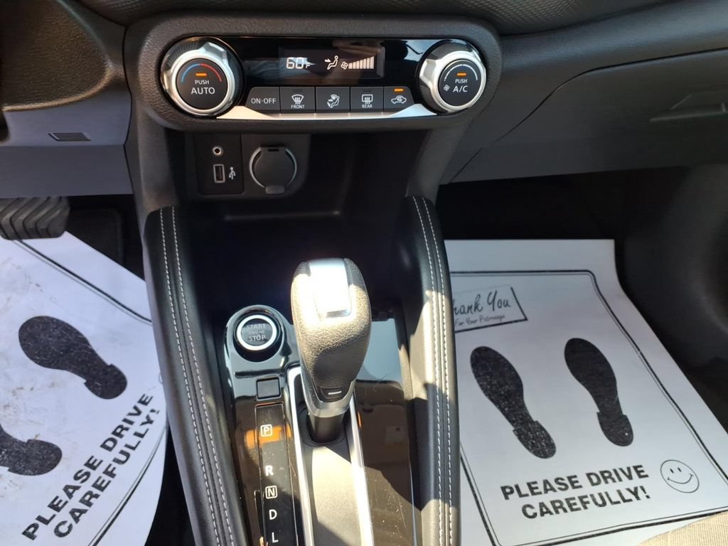 Used 2019 Nissan Kicks SV FWD image 11