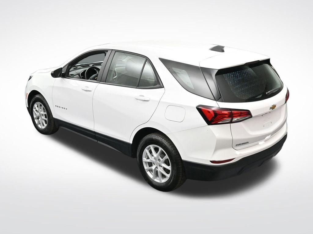 Used 2024 Chevrolet Equinox LS image 18