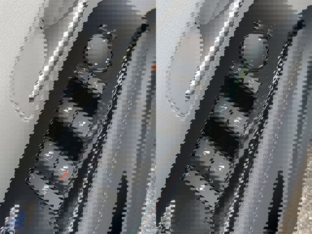 New 2026 Hyundai Tucson Limited image 17