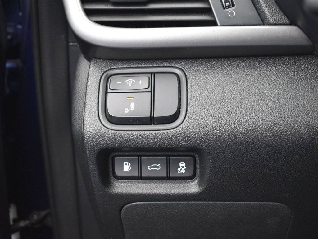 Used 2018 Kia Optima LX image 24