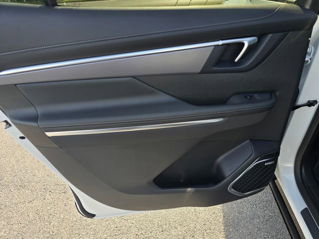 New 2026 Buick Enclave Sport Touring w/ LPO, Floor Liner Package image 12