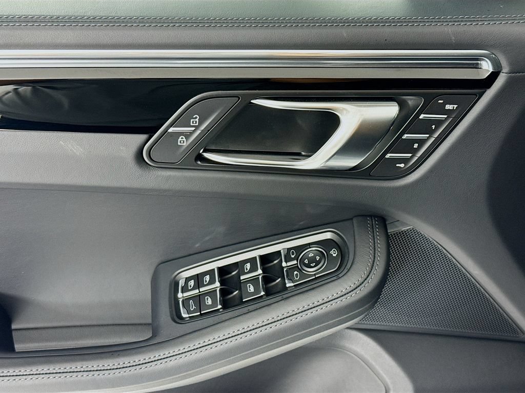 New 2026 Porsche Macan S AWD/4WD image 11