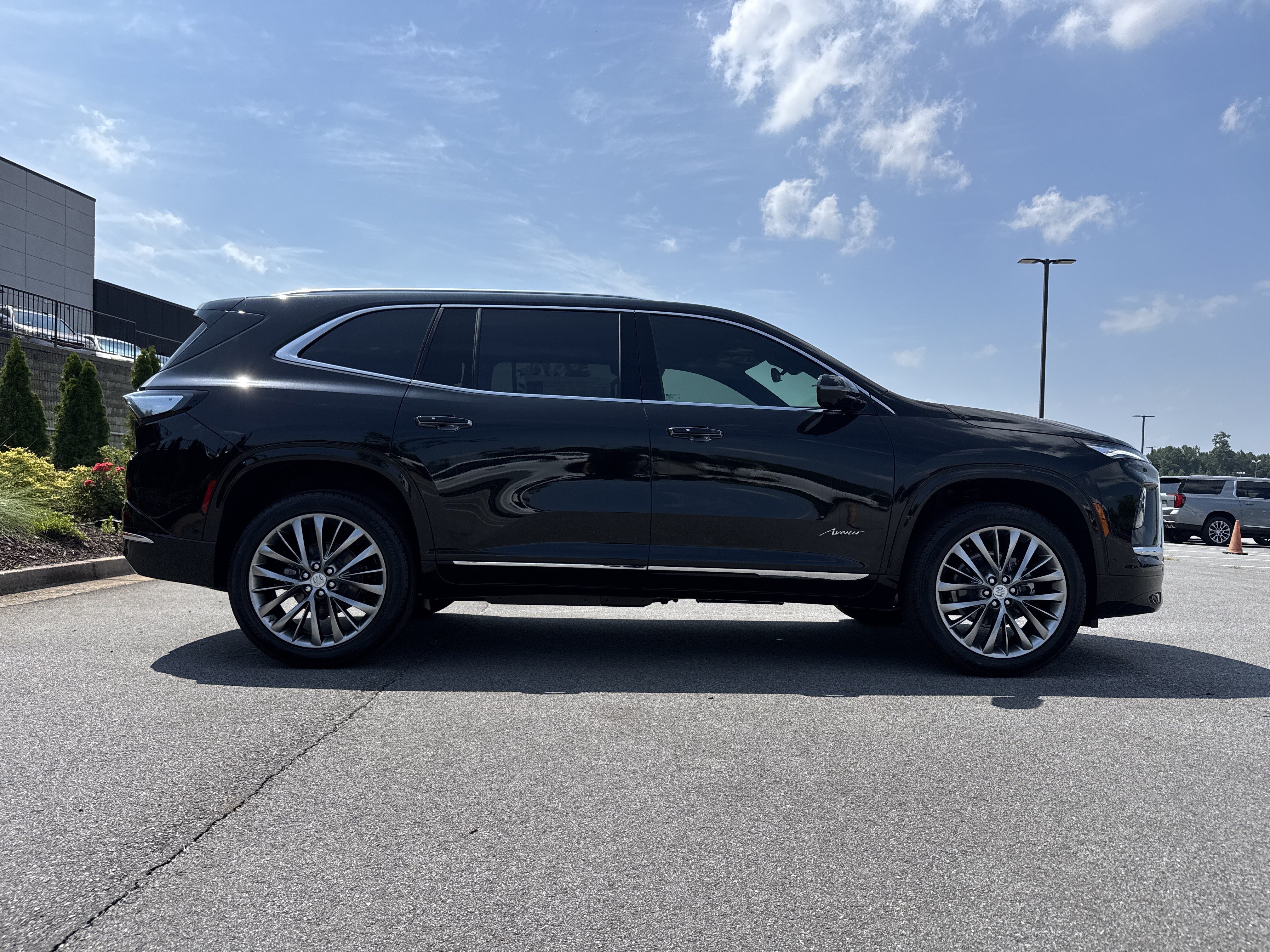 New 2026 Buick Enclave Avenir w/ Super Cruise Package FWD image 11