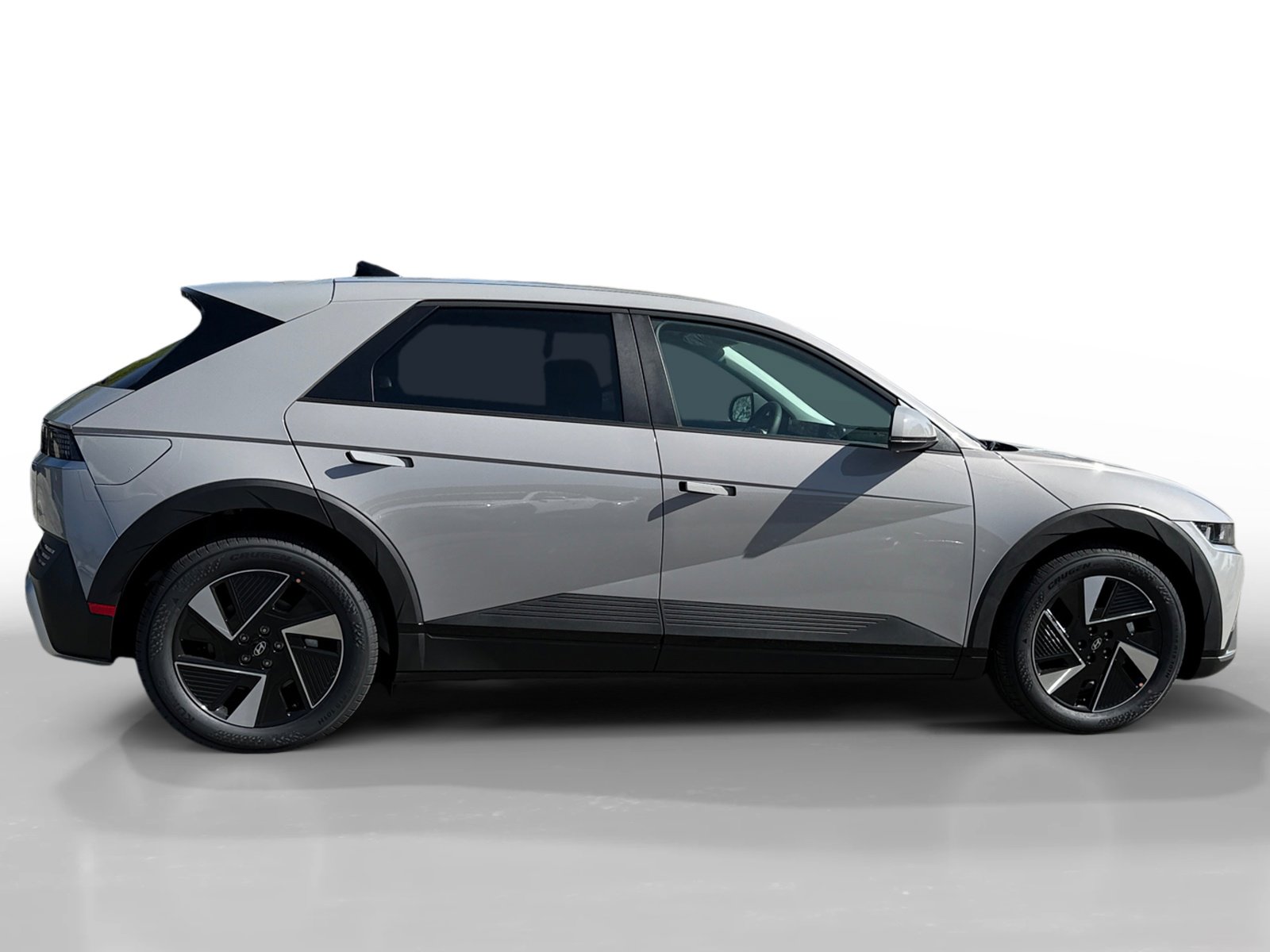 New 2025 Hyundai Ioniq 5 SE image 6