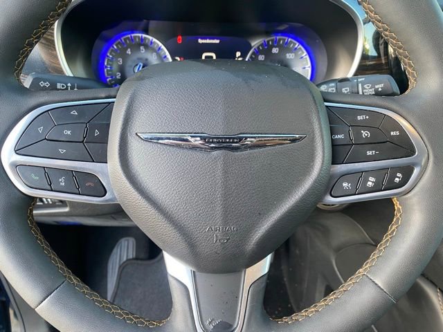 Used 2023 Chrysler Pacifica Pinnacle image 19
