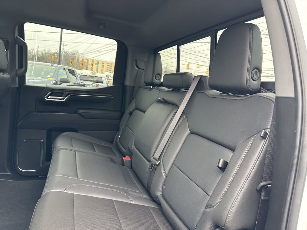 Used 2024 Chevrolet Silverado 1500 LTZ image 27