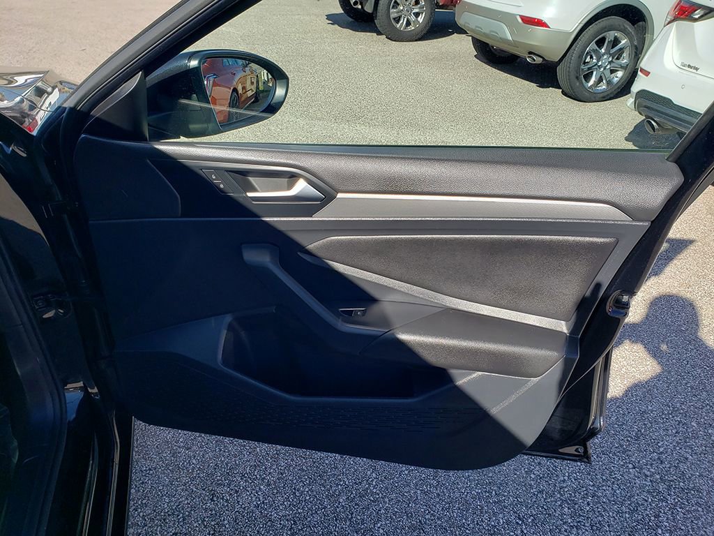 Used 2021 Volkswagen Jetta S w/ Driver Assistance Package image 20