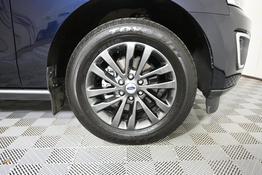 Used 2021 Ford Expedition Limited image 11