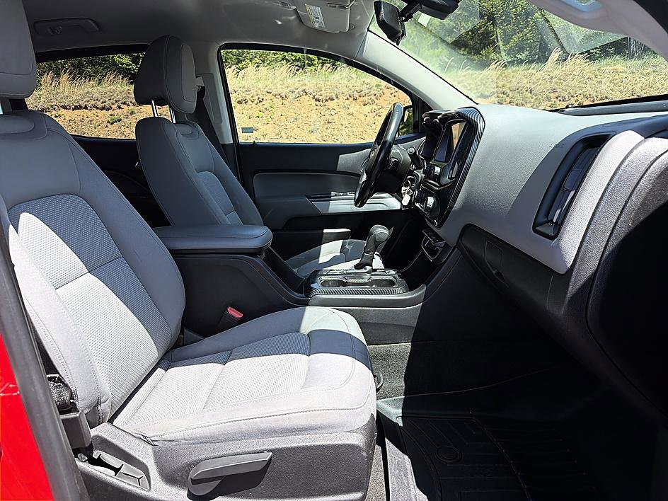 Used 2018 Chevrolet Colorado LT AWD/4WD image 19