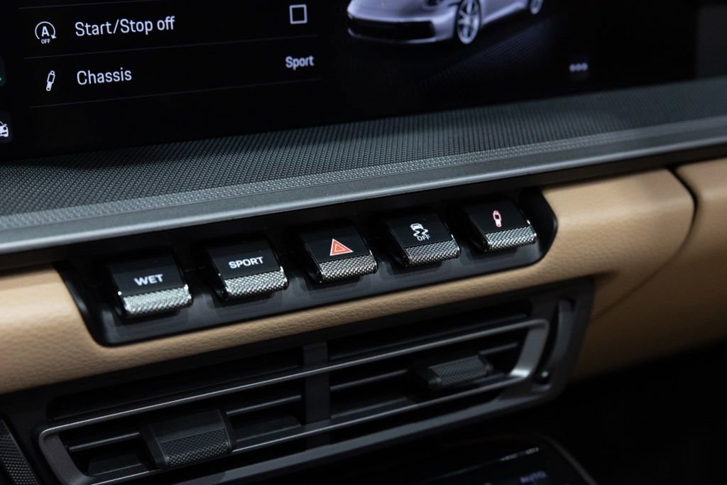 Used 2024 Porsche 911 Carrera image 41