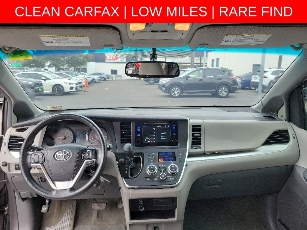 Used 2015 Toyota Sienna LE FWD image 14